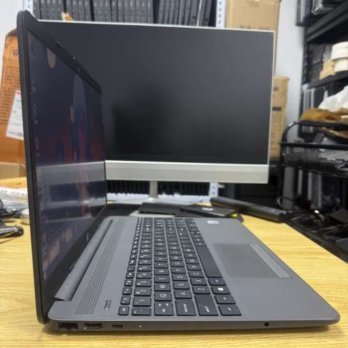 [限售3部] HP 256 G8 (10代 i3 / 15.6" 全高清 / Win 11 / 永久 Office / SSD)