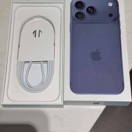 iPhone17 Pro Max 512G藍色9成9新