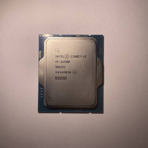 i5-12500 CPU 送散熱膏