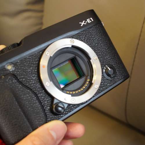Fujifilm X-E1 Body (元祖級富士復古無反)