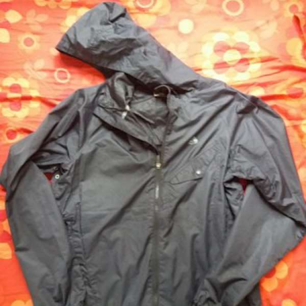 80%新Nike ACG 黑色外套風褸內有Layer Wind Breaker 防風防水