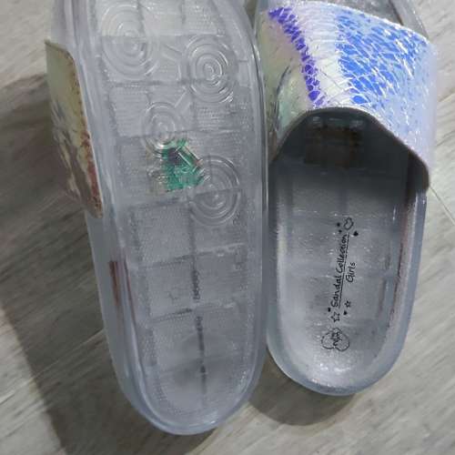 會閃燈的小朋友拖鞋Sandals Flashing lights