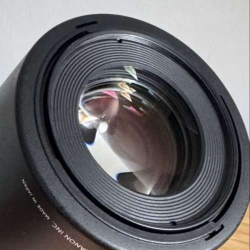 Canon EF 100mm f/2.8 Macro USM