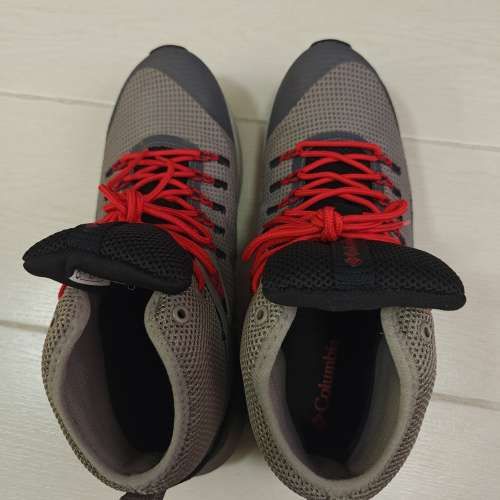 全新Columbia Trailstorm Mid 防水健行靴（男款 US 11 碼)