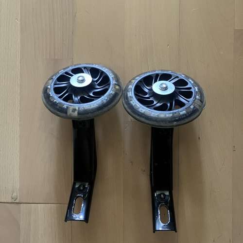 兒童單車 閃燈 輔助轆 kid bike training wheels stabilisers
