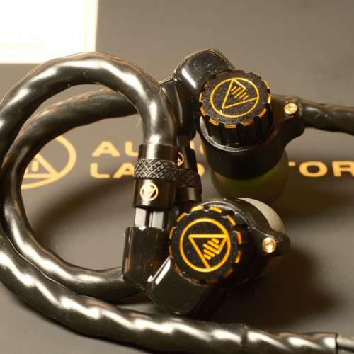 Audio Laboratory Dynamo 12 動圈耳機