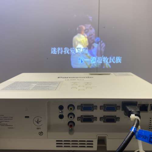 (3300流明）Panasonic PT-LB332 XGA HDMI 投影機