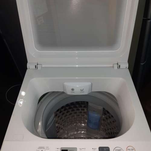 8成新TOSHIBA 東芝珍珠白洗衣機