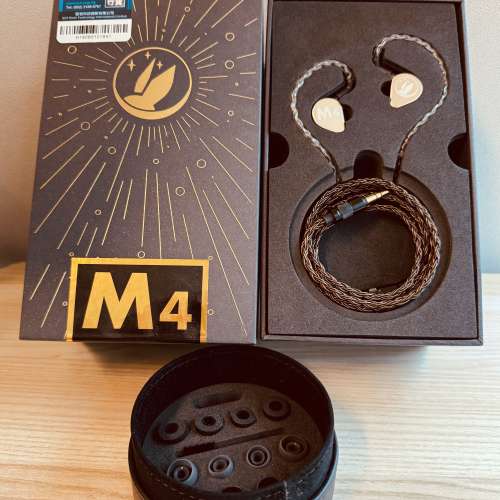 FIR Audio M4 (95% 超新狀況完美)
