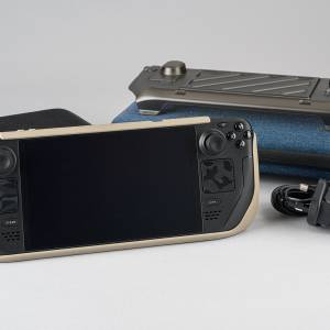 Steam Deck OLED 512GB 多配件 (battery health 100%)