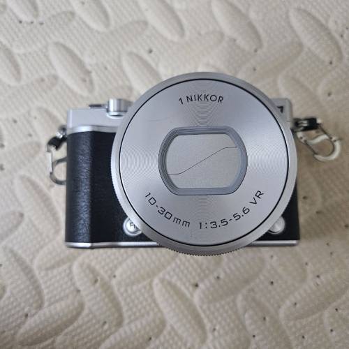Nikon 1 J5 Kit Set
