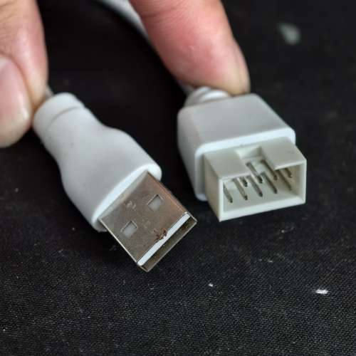 白色编织网USB A公头转9Pin线 主板内置蓝牙水冷RGB设备转接线