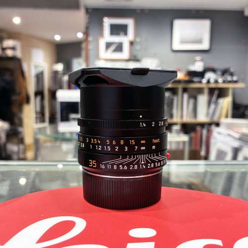 Leica Summilux-M 35mm F/1.4 Asph  (11663)