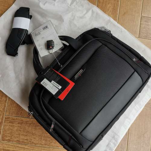 全新 新秀麗 Samsonite Pro DLX 4 Expandable Briefcase  可擴展版 電腦袋 公事包