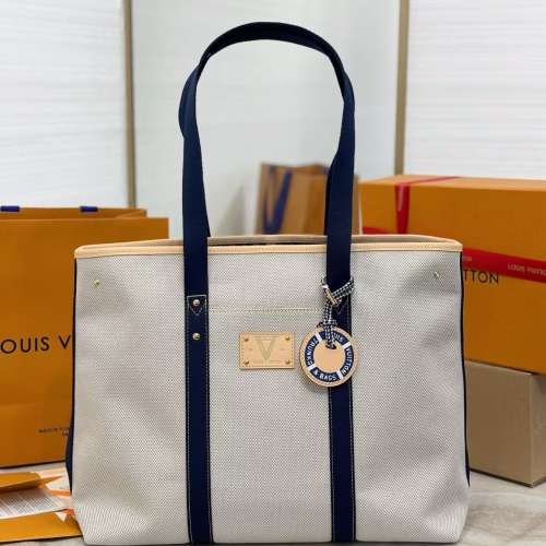 路易威登Louis Vuitton Porte-Documents Voyage 帆布托特包 實物拍攝