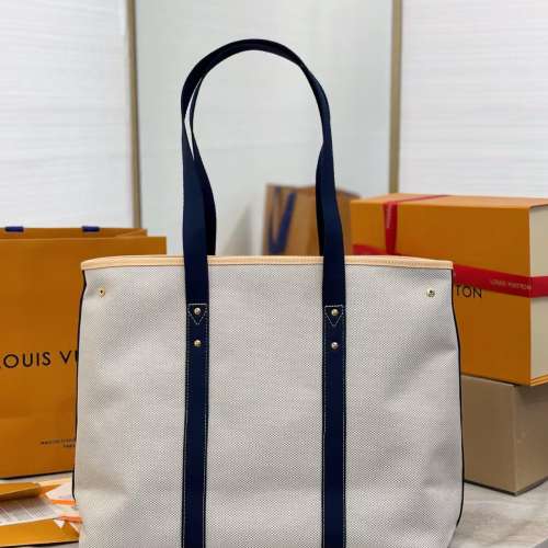 路易威登Louis Vuitton Porte-Documents Voyage 帆布托特包 實物拍攝