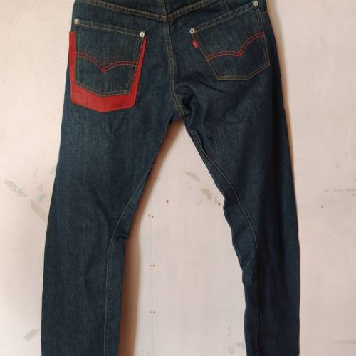 Levi's x Coca-Cola 聯名限量版牛仔褲