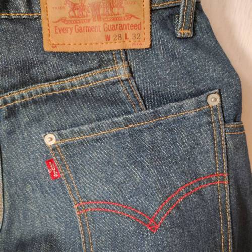 Levi's x Coca-Cola 聯名限量版牛仔褲