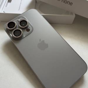 Apple iPhone 15 Pro 512 原色