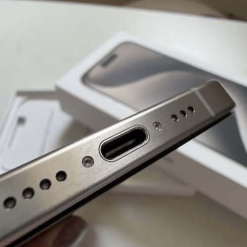 Apple iPhone 15 Pro 512 原色