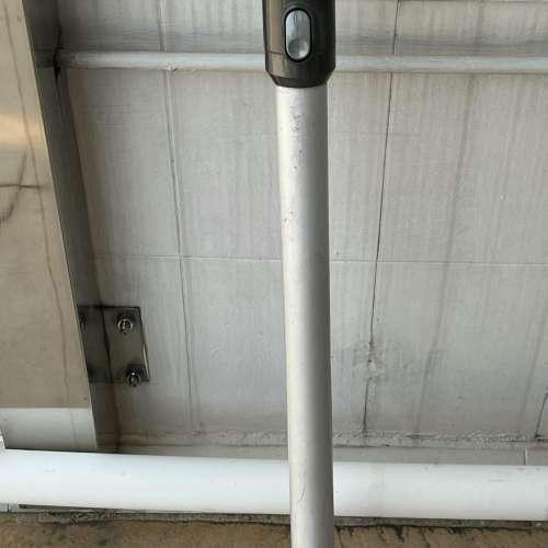 Dyson DC35 有問題機頭 (唔著機) + 電池 + 同長管纖維刷吸頭 現零件機出售 HK$68.00