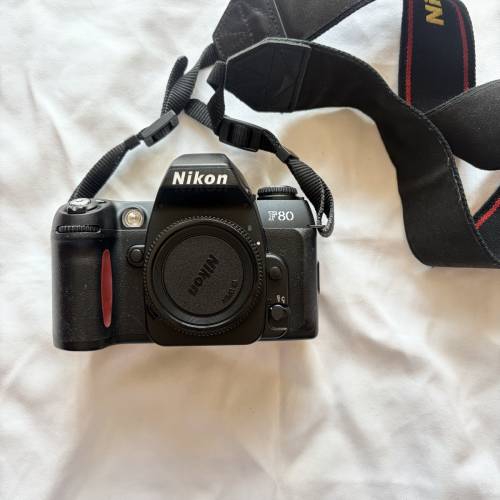 Nikon F80
