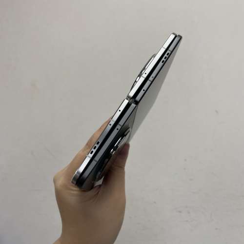 ❤️&zwj;🔥大容量Android系列❤️&zwj;🔥✨Oppo Find N5✨/大容量16+512GB/🖤黑色🖤🤍白...