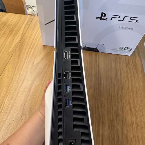 Sony PlayStation 5 Slim 主機 1TB光碟版+手掣+副廠充電座及散熱風扇