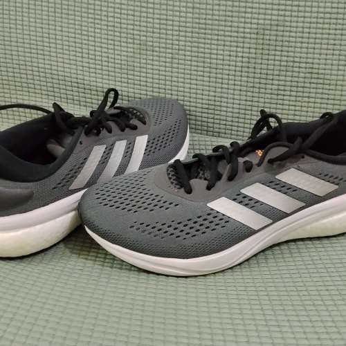 Adidas Suppernove US9.5