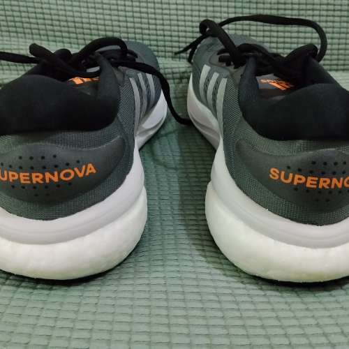 Adidas Suppernove US9.5