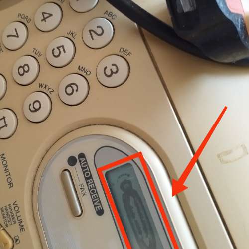 傳真機+電話 Fax Machine 電話(好),傳真機(壞,落唔到紙))