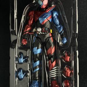 SHF 假面騎士 Build Rabbit Tank 基礎形態 (Best Selection 平價版) 齊件