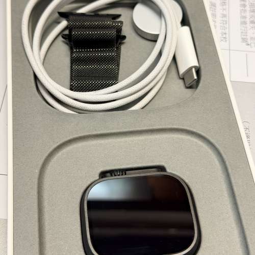 Apple Watch Ultra 3 黑色鈦金屬錶殼(有APPLE CARE)