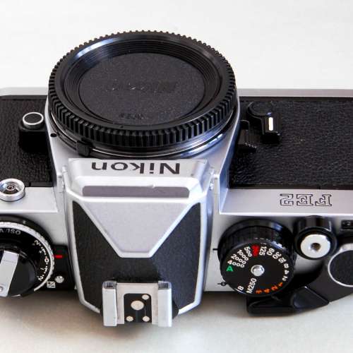Nikon FE2 Body 蜂巢簾快門