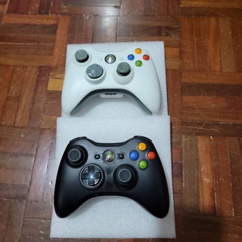 XBOX360手柄2個