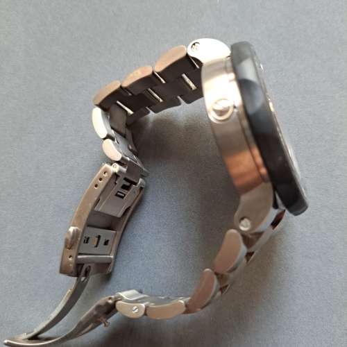 Oris automatic watch.49mm size.1000m 防水，鈦金屬，90%new
