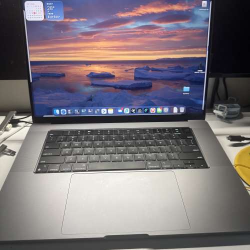 Macbook Pro 16吋2021 m1max 64gb 1TB