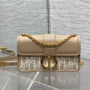 迪奧DIOR 30 Montaigne 單肩斜挎鏈條包