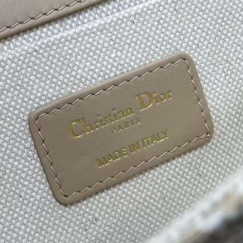 迪奧DIOR 30 Montaigne 單肩斜挎鏈條包