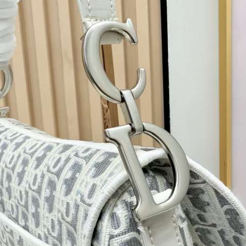 迪奧DIOR M0457PTZQ_M074 Saddle 白灰老花馬鞍袋