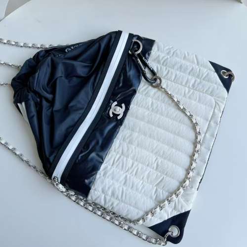 香奈兒 CHANEL AS4561 黑白拼色尼龍鏈條托特袋