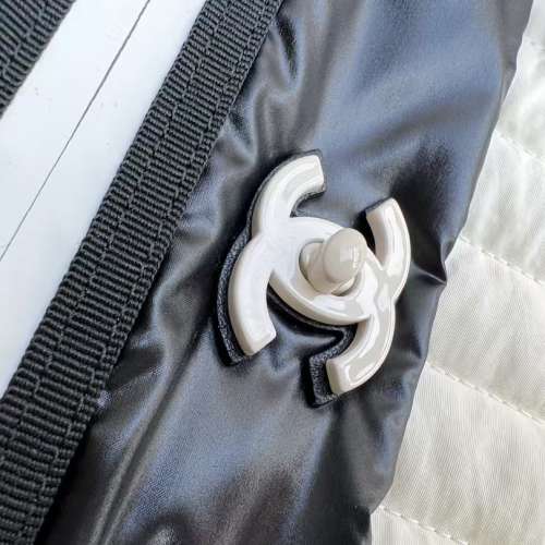 香奈兒 CHANEL AS4561 黑白拼色尼龍鏈條托特袋