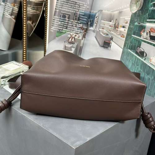 羅意威 LOEWE A702W70X01 Flamenco 福拉門科束口包