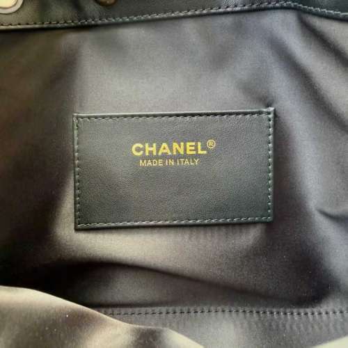香奈兒 CHANEL AS4608 黑色菱格軟皮白邊抽繩水桶鏈條袋