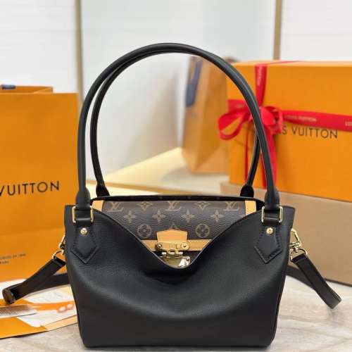 路易威登 LOUIS VUITTON M22312 Swing 翻蓋托特包