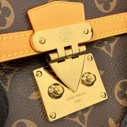 路易威登 LOUIS VUITTON M22312 Swing 翻蓋托特包