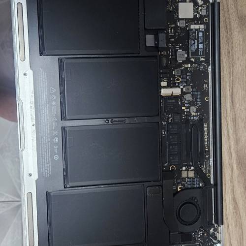 Apple MacBook Air 13吋 Early 2015