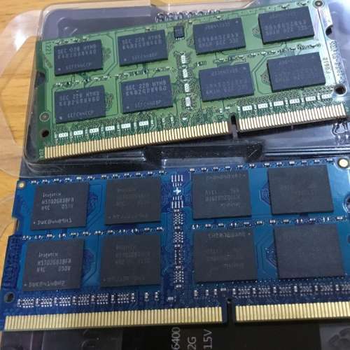 兩條 DDR3 4G RAM