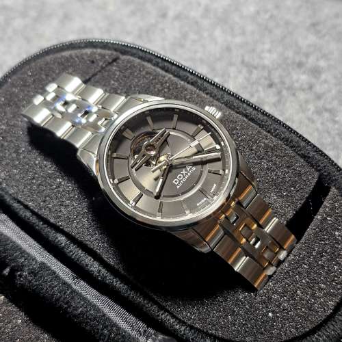 Doxa 自動 open heart 手錶