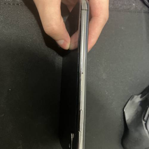 iPhone XS 256GB  電池83%